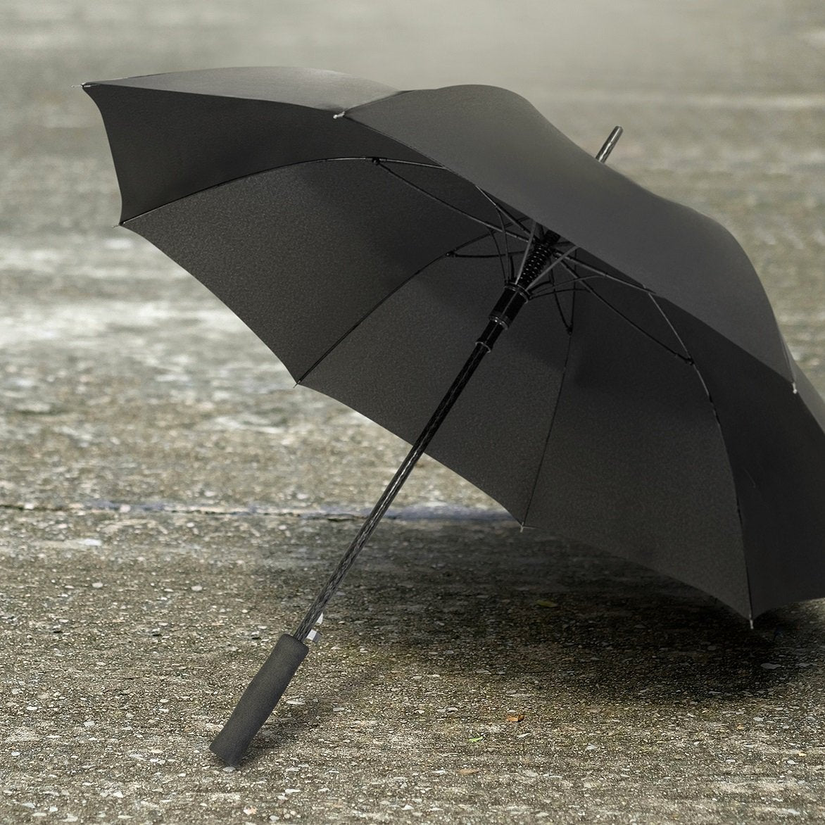 STORM-PROOF®️-heavy-duty-personal-umbrella-windproof-umbrella-auto-open-black-umbrella-2